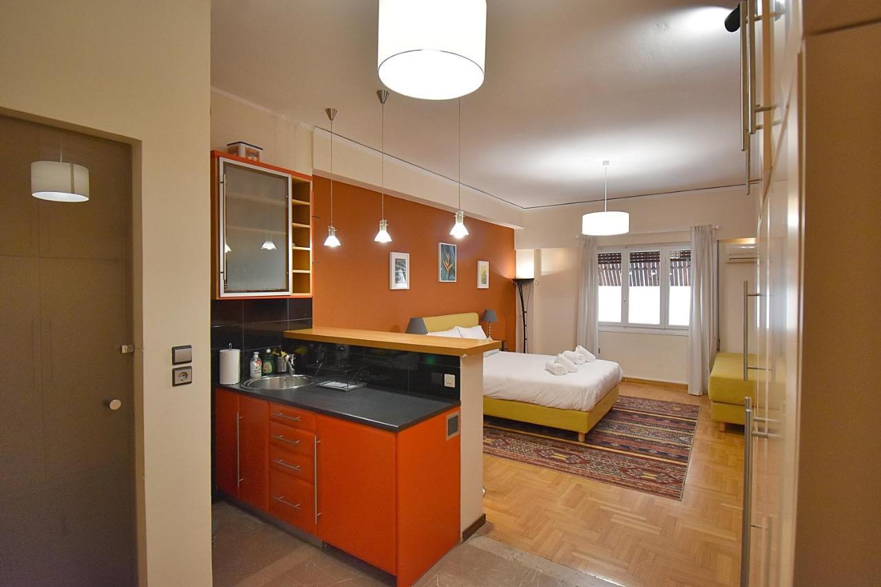 Check Point - Down Town Apartment *